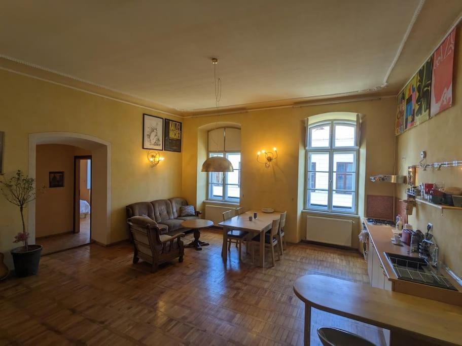 Boheme Central Apartment Τιμισοάρα Εξωτερικό φωτογραφία